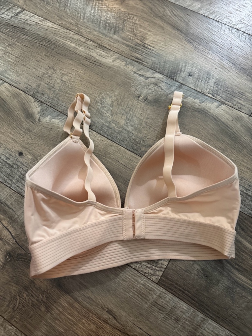 Lively The Spacer Bra Nude Beige Size 36D Wireless - Picture 6 of 9